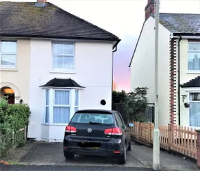 Entire House With Garden & Parking Nr Ashford Int - Image 2