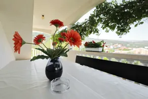 App with amazing sea view, pool & gym 2 - Image 5