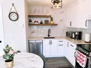 Brand New 2 BR Mountain View - Image 2