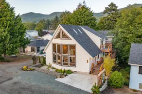 Coastal Cedar Sanctuary w/ Barrel Sauna & Hot Tub - Image 2