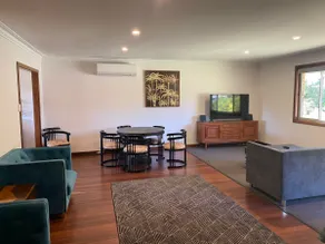 Valley House - Image 4