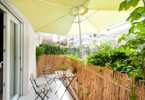 Bright Apartment steps from the Sea - Image 5