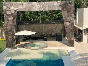 Spectacular villa/sanitized/20 people/with a boiler - Image 2