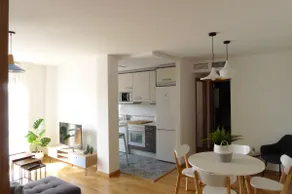 NEW Downtown Cozy Apartment. ★ Parking + Wifi ★ - Image 2