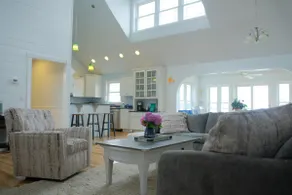 Spacious waterfront home with amazing views, private pier, fishing and crabbing. - Image 5