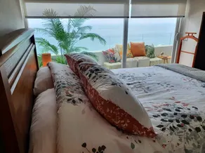 Cozy oceanfront apartment, great location, with parking and steps away from pubs, restaurants, mall, supermarkets and casino. - Image 4