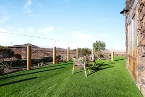 Quiet Villa - Image 5