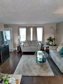 4 Bedroom Home 10 mins from the Airport - Image 5