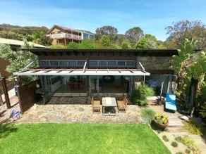 Beachside studio 300m beach, views - Image 2