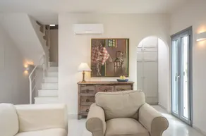 Seaside Naxos • Villa Ariadne 4 BDR 3 BATH with Private Pool @ Plaka ⛱️ - Image 4