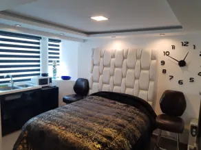 Luxury suite with kitchen and bathroom - Image 3