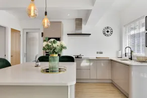 Modern 3 Bed Family Home - The Squirrels - Image 4