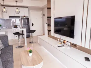HUGO Style Podomoro Luxury Modern Furnished 2BR - Image 4