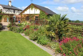 Primrose Lodge and Gardens - Image 4