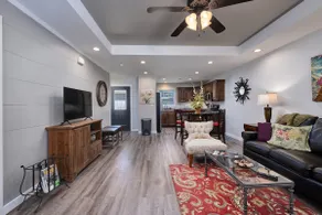 Craftsman - 2 BR, 2 bath. Sleeps 5! Boat Friendly! - Image 4