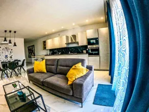 Penthouse - Modern, Luxurious w/Seaview Terrace. - Image 3