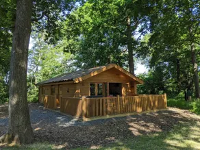 Acorn Lodge in West Sussex, close to Brighton - Image 2