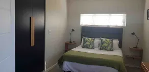 Modern 1 bedroom spacious flat in Durbanville - Image 2