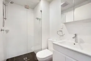 Bondi Beach Studios Suite 1 - Image 4