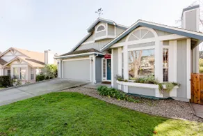 Nice Wine Country Family Home - Image 3