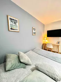 One-bedroom apartment in downtown Brest - Image 2
