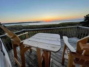 Sunset Seaker - Sound front Condo with Pool - Image 2