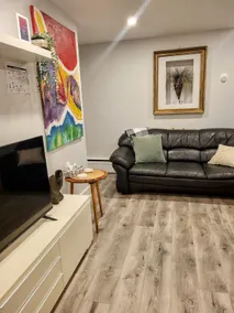 Spotless, centraly located 2bdr basement 850sq ft - Image 4