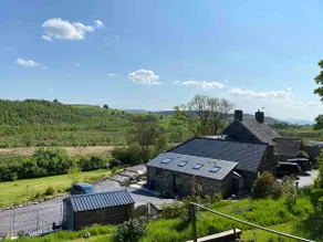 2 bed /2 bath luxury barn conversion with hot tub - Image 2