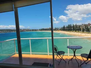 Manly Waterfront Beach Stay - Image 3