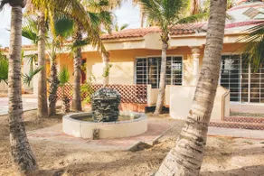 Beach front Villa - Image 5