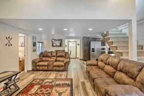 Rustic-Modern two bedroom cabin near Red Rocks - Image 4