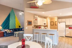 Coastal Retreat: River View & Pine Haven - Image 5