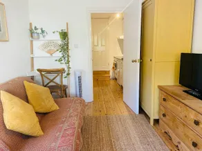 Loft studio retreat , Holistic Therapies available - Image 5
