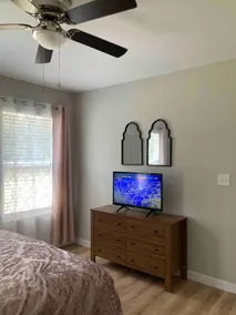 Cheerful house 3 BD, 9 sleeps, GSP 4 mil - Image 5