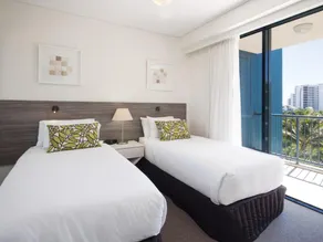2 Bed Apartment perfect for Coastal Escape - Image 2