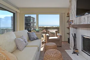 På stranden komfort med fantastisk udsigt, afslappet plads & et skab af badedyr - Image 2