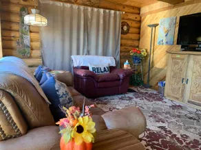 Cozy Log Home Hideaway - Image 2