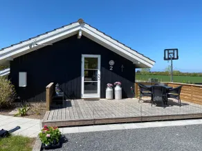 Small cottage near a lovely beach. - Image 2