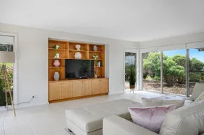 The Rest Retreat Getaway 15 Mins to CBD 3 Bed - Image 2