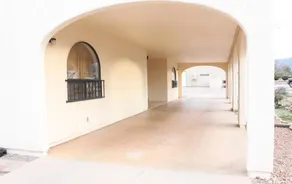 Charming home in Country Club Estates - Image 2