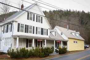 10BR 9.5BA! Sleeps 24! 10 min to Killington/Okemo - Image 2