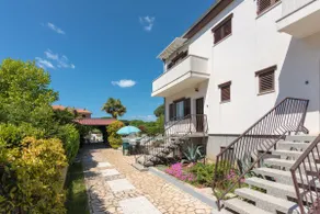 Rivoli sommerhus med pool i Valbandon - Image 4