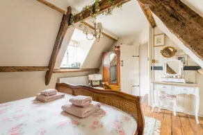 Tudor Cottage - Image 4