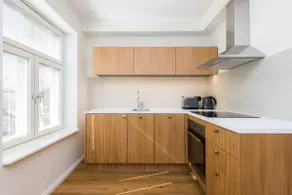 Self-check-in apartment, free parking! Apt 5 - Image 3