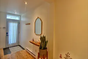 Beautiful, Great area, Parking, Next to Metro! - Image 3