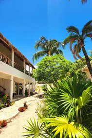 Balcony and kitchenette Villa Ixchel ”Faro” El Cuyo - Image 3