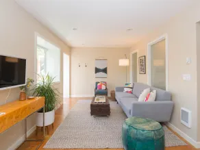 Dreamy Hawthorne 2 bed, 2 ba - Image 2