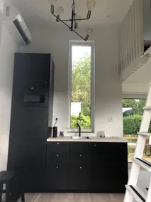 Bright, modern, small guest house - Image 4