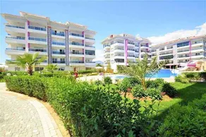 Residence close to the sea in a complex with a pool in Alanya - Image 4