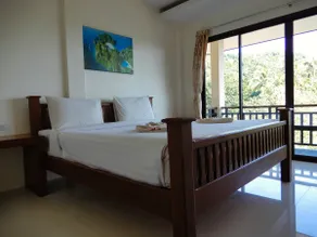 Cozy Double Room in Phi Phi - Image 3